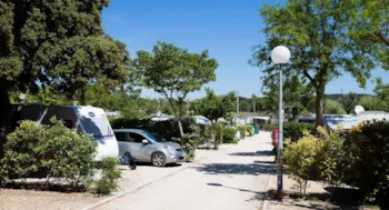 Stellplatz - Pauschale: Stellplatz + Auto + Zelt Oder Wohnwagen - Le Pascalounet