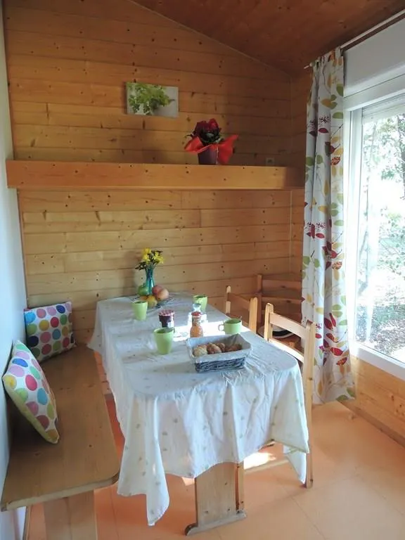 Chalet Eco 27M² (2 Chambres) - Terrasse Couverte  - Tv Incluse Arv/Départ Samedi