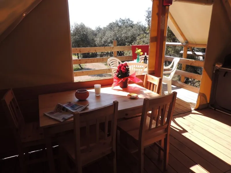 Cabane Lodge Confort Safari 20M² (2 Chambres - Sans Sanitaires) + Terrasse Semi Couverte