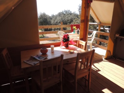 Canvas bungalow Confort SAFARI 20m² (2 Bedrooms - without private facilities) + Half-covered terrace — 2