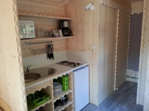 Huuraccommodatie(s) - Pipowagen (Met Sanitair) - image n°4 - Camping Ibie
