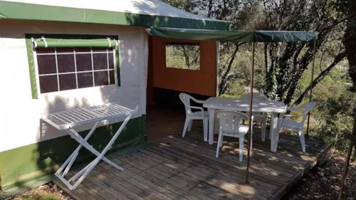 Location - Bungalow Toilé (Sans Sanitaires) - image n°2 - Camping Ibie