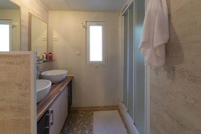 Paillotte Bora Bora Climatisée 39M² - 3 Chambres - Terrasse 18M²