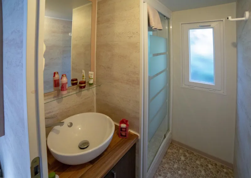 Paillotte Bora Bora Climatisée 39M² - 3 Chambres - Terrasse 18M²