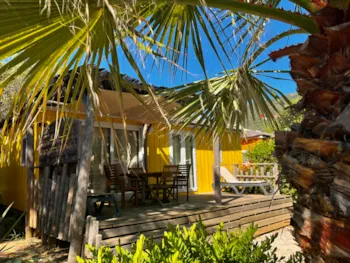 Mietunterkunft - Paillotte Catalina Premium ++ 32M² - 2 Schlafzimmer - Terrasse 15M² - Camping de la Treille