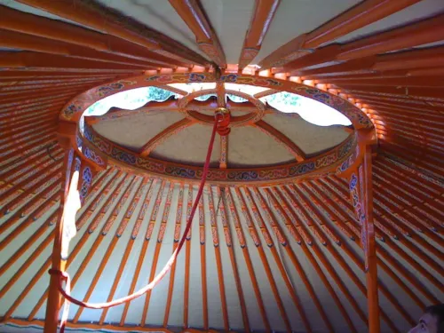 Mietunterkunft - Yourte 27M² - image n°2 - Camping Municipal Le Chenantier