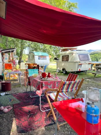 Stellplatz - Lage Und 1/2 Personen + 1 Zelt Oder Wohnwagen Und Ein Fahrzeug Oder Wohnmobil Nur. - Camping les Lacs d'Armagnac