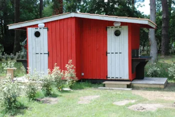 Stellplatz - Pauschale Premium / Sanitäranlagen + Fahrzeug + Strom + Wasser - Camping Marvilla Parks - La Clairière