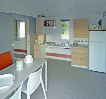 Mietunterkunft - Cottage *** 2 Zimmer / Behindertengerecht / Überdachte Terrasse - Camping Marvilla Parks - La Clairière