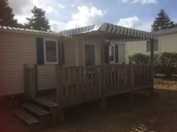 Alojamiento - 2-Bedroom Mobile Home 6-Person, Double Slope Roof, 28 M², Semi-Covered Wood Terrace - Plein Air Locations - Camping Les Genêts