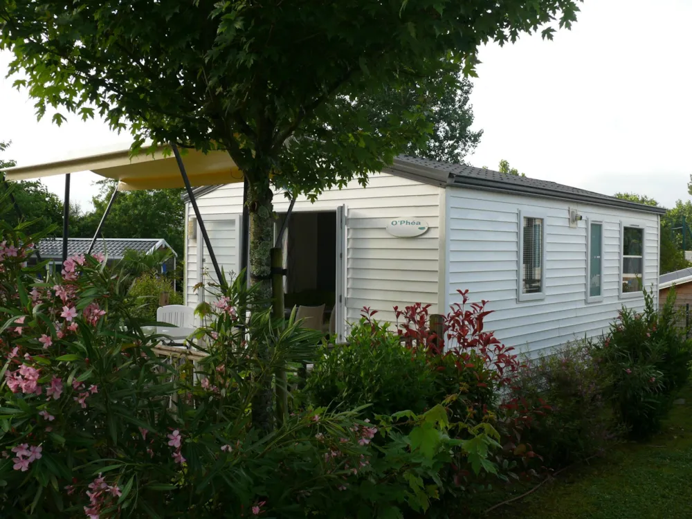 2-bedroom mobile home 4-person, double slope roof, 23 m², ground-level terrace