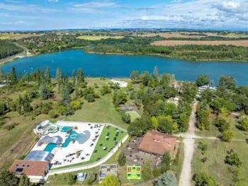 Camping Le Lac de Thoux - image n°2 - Camping Direct