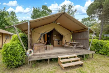 Mietunterkunft - Ciela Nature Lodge Zelt – 3 Schlafzimmer – Ausgestattete Küche – Badezimmer - Camping Le Lac de Thoux