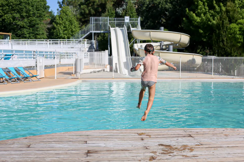 Camping Nature L'Airial****