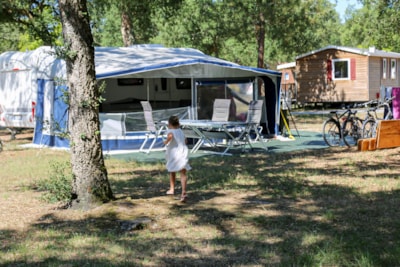 Package: Pitch + car + tent or caravan + electricity