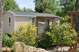 Mietunterkunft - Mobilheim Confort 29M² (2 Schlafzimmer) - 4 Erwachsene + 2 Kinder - - Camping Le Provençal