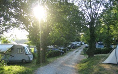 Pitch - Premium Pitch Package With 10A Electricity, Fridge, Table, 4 Chairs And Bbq - Camping le Grand Cerf