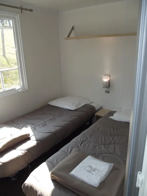 Location - Mobil-Home Confort (27M²) Avec Terrasse Couverte, 2 Chambres, Climatisé - image n°5 - Camping le Grand Cerf