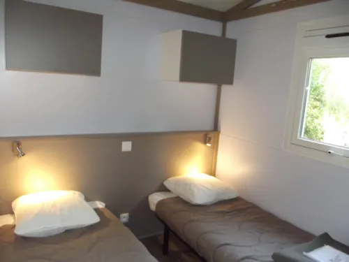 Location - Chalet Prémium (35M²) Avec Grande Terrasse Couverte, 3 Chambres - image n°4 - Camping le Grand Cerf