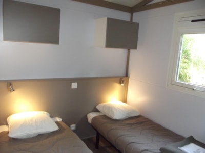 Chalet Prémium (35m²) with large covered terrace, 3 bedrooms