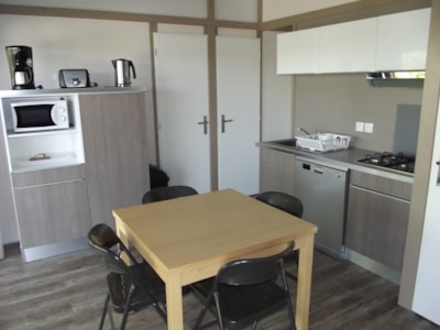 Chalet Prémium (35m²) with large covered terrace, 3 bedrooms
