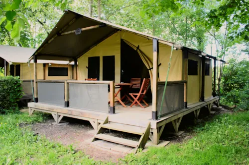 Location - Lodge Toile Bali - 32 M² - 2 Chambres Sans Sanitaire - image n°1 - Camping le Grand Cerf