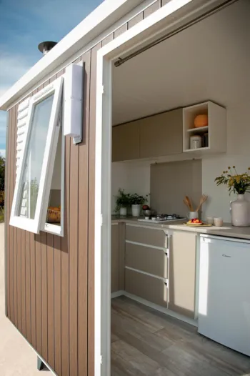 Mietunterkunft - King Suite Riva & Spa 8/10 Premium+Klim+Tv+Wifi Pool Seite - Camping-Village le Floride & l'Embouchure