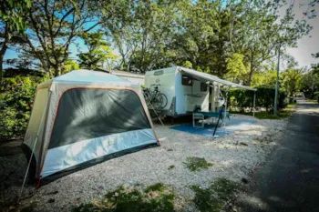 Stellplatz - Confort Stellplatz - Camping-Village le Floride & l'Embouchure