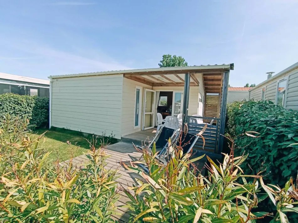 Chadotel Bahamas Beach