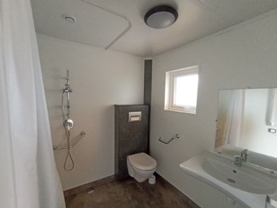 C- Mobile home Hélios - adapted for people with reduced mobility - 2 bedrooms - 32m² with covered terrace