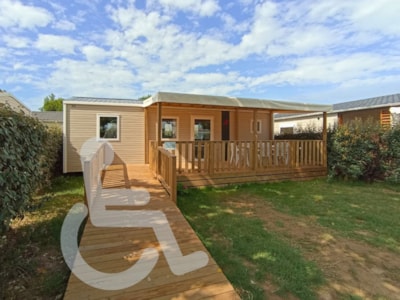 C- Mobile home Hélios - adapted for people with reduced mobility - 2 bedrooms - 32m² with covered terrace