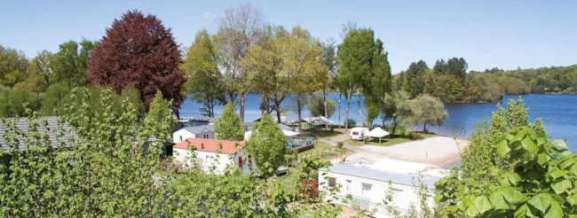 Flower Camping Le Port de Neuvic - image n°1 - Camping Direct