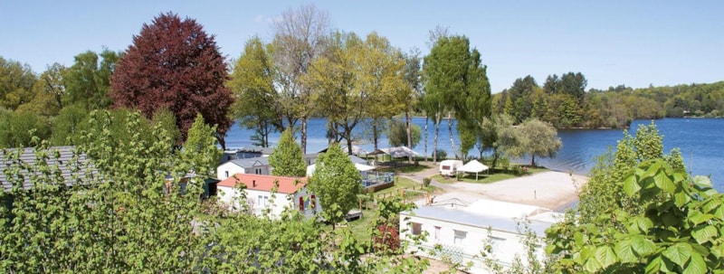 Flower Camping Le Port de Neuvic - Camping - Neuvic
