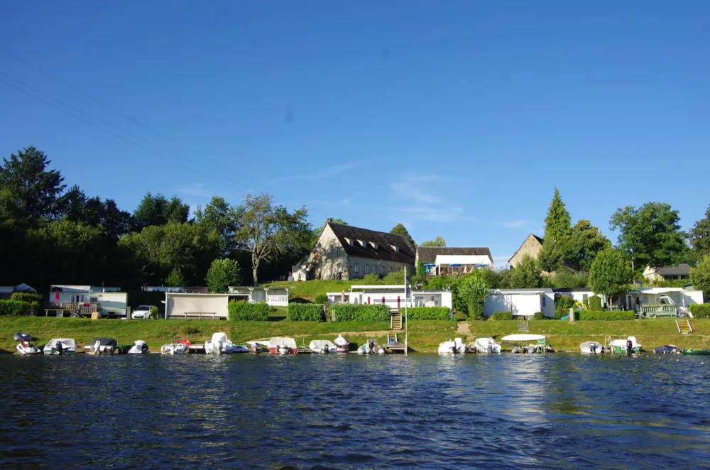 Flower Camping Le Port de Neuvic