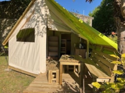 Mietunterkunft - Tente Ecolodge - 4 À 5 Pers - 2 Chambres - Camping du Petit Pont