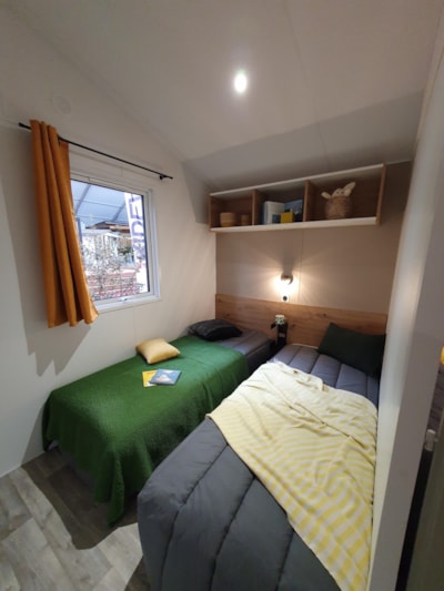 Mobile-home - 25m2 (2021) + 8m2 semi-covered wooden terrace. — 7