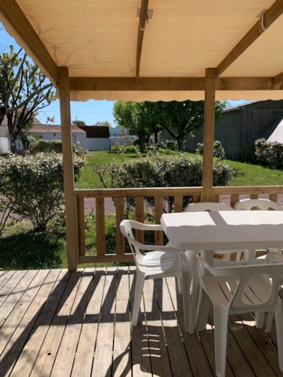 Mobile-home 30m² + 12m² semi-covered wooden terrace — 2