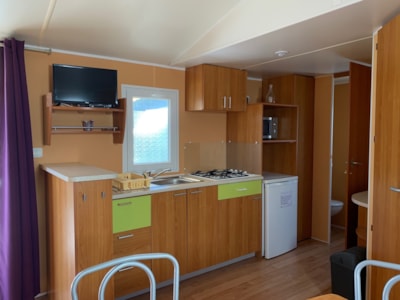 Mobile-home 30m² + 12m² semi-covered wooden terrace — 4