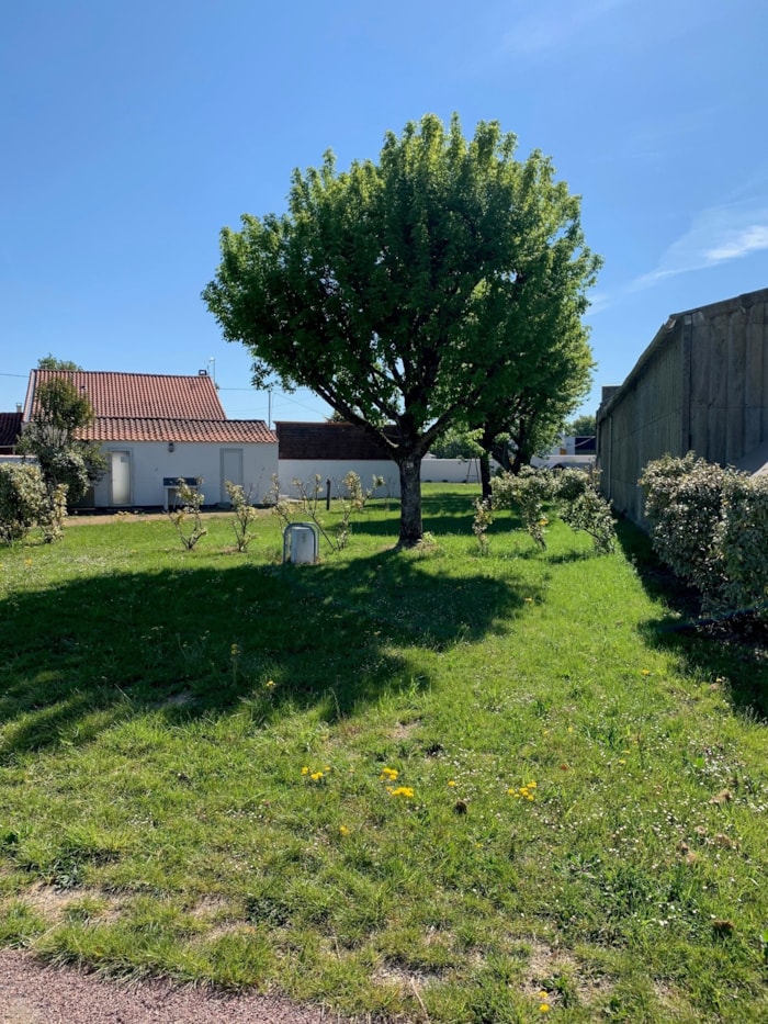 Forfait Randonneur : Emplacement + 1 Pers + 1 Tente + 1 Vélo (Vélodyssée)