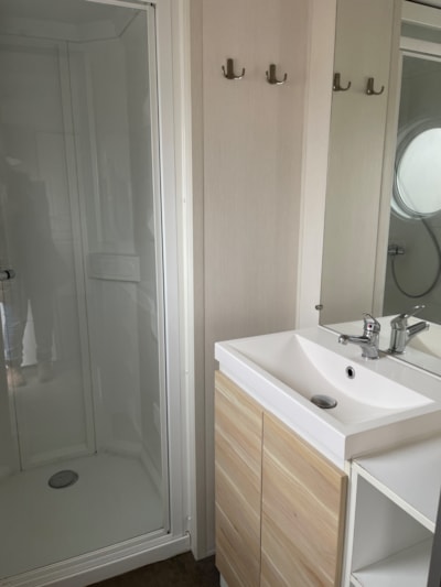 Mobile-home 32m2 - 3 bedrooms - AIR CONDITIONING - covered terrace 12m2 — 8