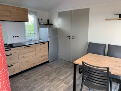 Mobile-home - 25m2 (2021) + 8m2 semi-covered wooden terrace. — 4