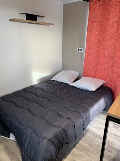 Mobile-home - 25m2 (2021) + 8m2 semi-covered wooden terrace. — 8