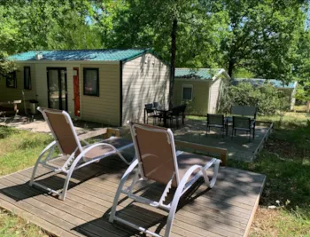 Mietunterkunft - Mobilheim Privilege Baby Family 4* - Camping Ushuaïa Villages - Au Bois Joli