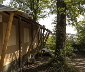 Mietunterkunft - Ungewöhnliches Zelt Prémium 5* - Ushuaïa Villages - Camping au Bois Joli ****