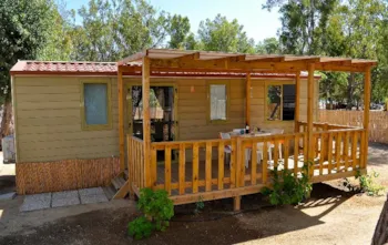 Mietunterkunft - 3 Zimmer Mobilhome - Tiliguerta Glamping & Camping Village