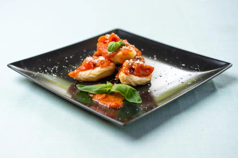 Tiliguerta Glamping & Camping Village