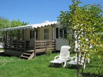 Mietunterkunft - Mobilheim Cottage Tradition - 2 Zimmer / 1 Badezimmer - - Le Camp de Florence