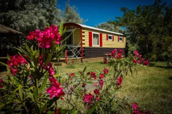 Accommodation - Roulottes Sans Sanitaire 1 Chambre S - Camping Ushuaïa Villages - La Presqu'Ile