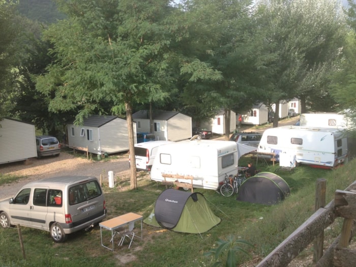 Emplacement : Voiture + Tente, Caravane Ou Camping-Car +