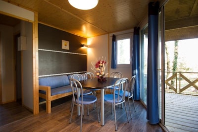 Comfort chalet 34 m², 2 bedrooms, covered terrace, shaded